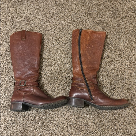 boc Tall Brown Leather Boot. - Picture 3 of 5